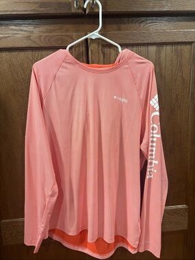 Columbia Hooded Coral-Pink Long Sleeve Performance Top